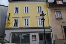 Stadthaus mit Discothek Stadthaus mit Discothek