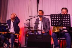 A Gentle Conversation und Hermann Tödtling im Mariazeller Theaterstadl - Foto: Mariazell Online