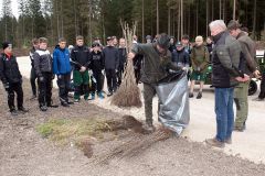 Bepflanzung des neuen Parkplatzes am Erlaufsee - Foto: Josef  Kuss Bepflanzung des neuen Parkplatzes am Erlaufsee - Foto: Josef  Kuss