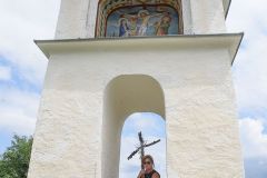 Das "Nimm-Mich-Mit"-Kreuz auf den letzten Metern zum Ziel - Foto: Mario Kuss