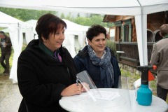 Präsentation Mariazeller Jägerleinen Janker für Damen - Foto: Josef Kuss Präsentation Mariazeller Jägerleinen Janker für Damen - Foto: Josef Kuss