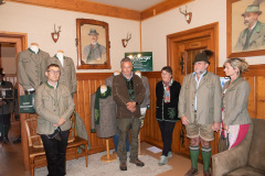 Präsentation Mariazeller Jägerleinen Janker für Damen - Foto: Josef Kuss