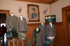 Präsentation Mariazeller Jägerleinen Janker für Damen - Foto: Josef Kuss Präsentation Mariazeller Jägerleinen Janker für Damen - Foto: Josef Kuss