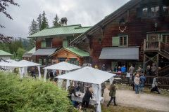 Präsentation Mariazeller Jägerleinen Janker für Damen - Foto: Josef Kuss