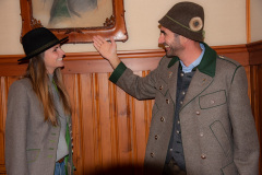 Präsentation Mariazeller Jägerleinen Janker für Damen - Foto: Josef Kuss Präsentation Mariazeller Jägerleinen Janker für Damen - Foto: Josef Kuss