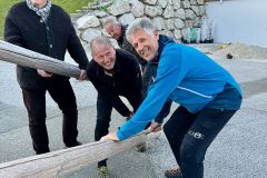 Maibaumaufstellen 2026 beim Gasthof Franzbauer im Salzatal – Foto: Ing. Franz Peter Stadler
