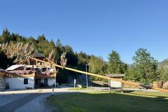 Maibaumumschneiden beim Franzbauer - Foto: Ing. Franz Peter Stadler