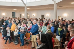 Segnung des renovierten Pfarrsaals - Foto: Josef Kuss