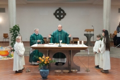 Segnung des renovierten Pfarrsaals - Foto: Josef Kuss