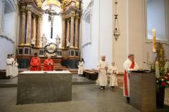 Pfingstgottesdienst in der Basilika - Foto: Josef Kuss