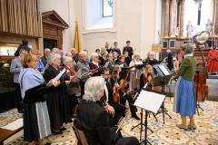Pfingstgottesdienst in der Basilika - Foto: Josef Kuss
