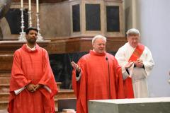 Pfingstgottesdienst in der Basilika - Foto: Josef Kuss