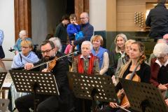 Pfingstgottesdienst in der Basilika - Foto: Josef Kuss