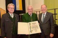 Verleihung der Ehrenbürgerschaft an LH a.D. Hermann Schützenhöfer - Foto: Josef Kuss