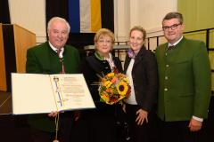 Verleihung der Ehrenbürgerschaft an LH a.D. Hermann Schützenhöfer - Foto: Josef Kuss