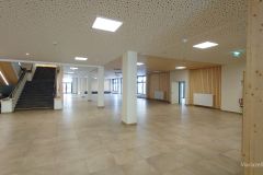 Neues Schulzentrum - Eingangsbereich im Erdgeschoß - Foto: Mariazell Online