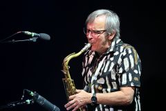 Gert Steinbäcker und Sassy auf der Mariazeller Bürgeralpe - Foto: Josef Kuss