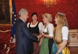 Besuch der Imkerinnen bei BP. Dr. Fischer, Foto: Heidrun Singer