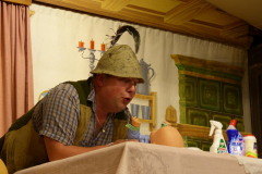 Theateraufführung „Hilfe, leih mir deine Frau“