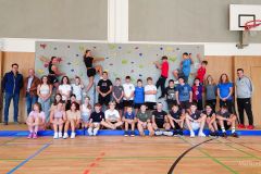 Strahlende Gesichter bei der Eröffnung des neuen Turnsaales - Foto: Mariazell Online