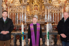 Votivkerzen für den Frieden in der Ukraine - Foto: Josef Kuss