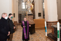 Votivkerzen für den Frieden in der Ukraine - Foto: Josef Kuss