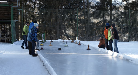 Eisstockschießen Eisstockschießen