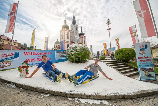 Naturbahn-Rodel-WM 2015 im Mariazeller Land / Foto: www.mariazellerland-blog.at Naturbahn-Rodel-WM 2015 im Mariazeller Land / Foto: www.mariazellerland-blog.at