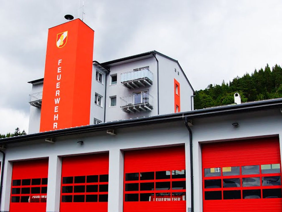 Foto: www.feuerwehr-mariazell.at Foto: www.feuerwehr-mariazell.at