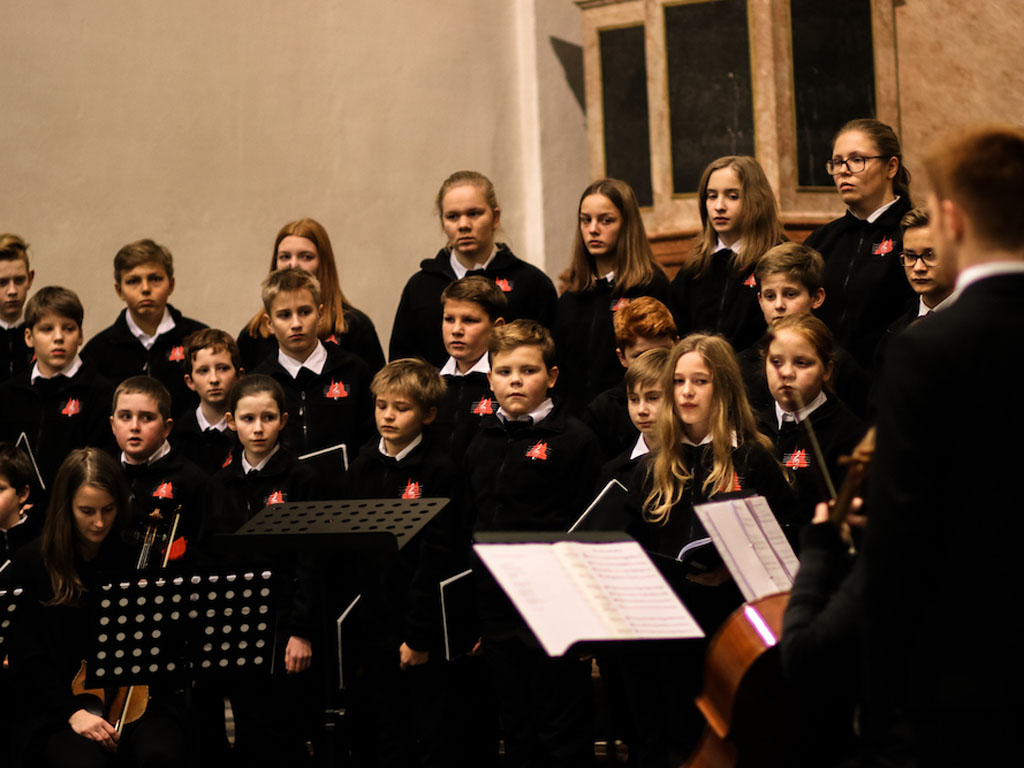 Altöttinger Kapellsingknaben und Mädchenkantorei - Foto: Mariazellerland GmbH, Anna Scherfler