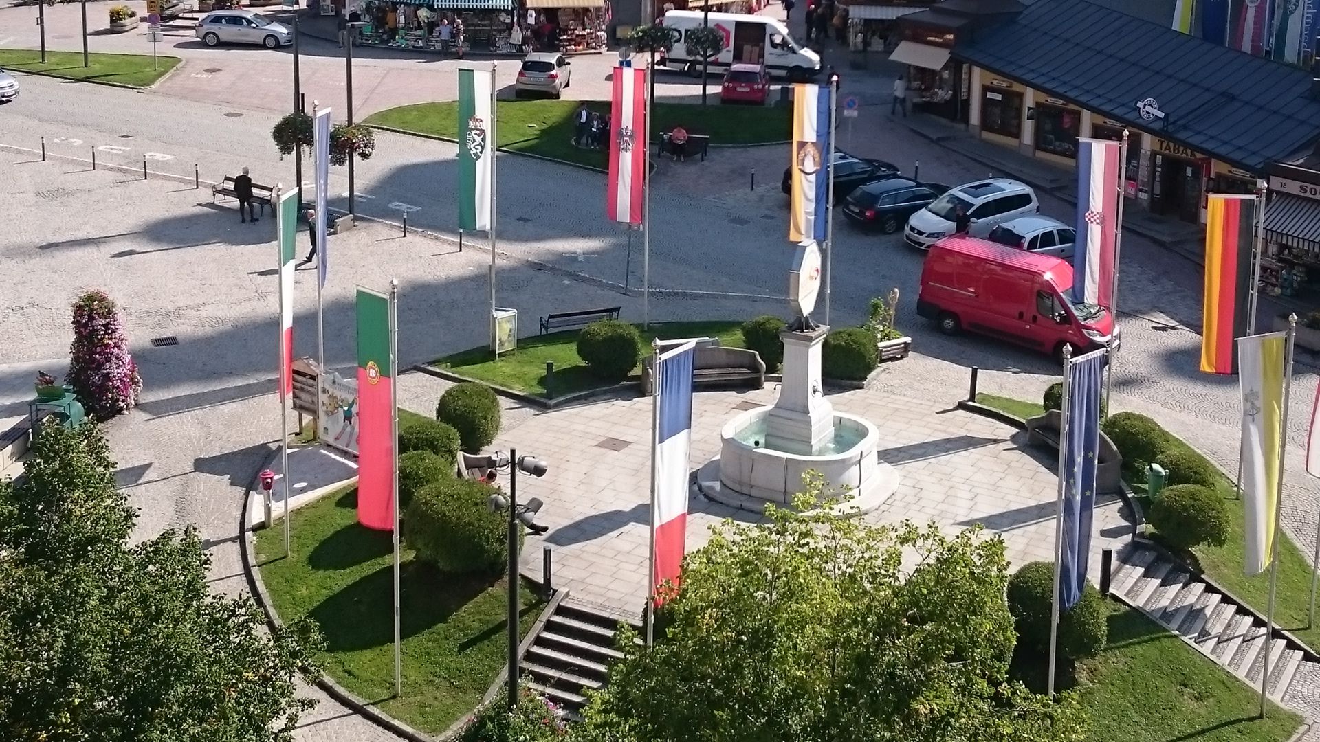 Brunnen am Hauptplatz - Foto: Mariazell Online