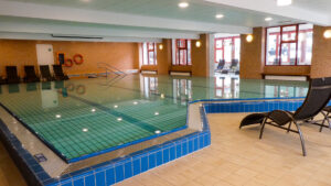 Hallenbad im Jufa Sigmundsberg - Foto: Mariazell Online