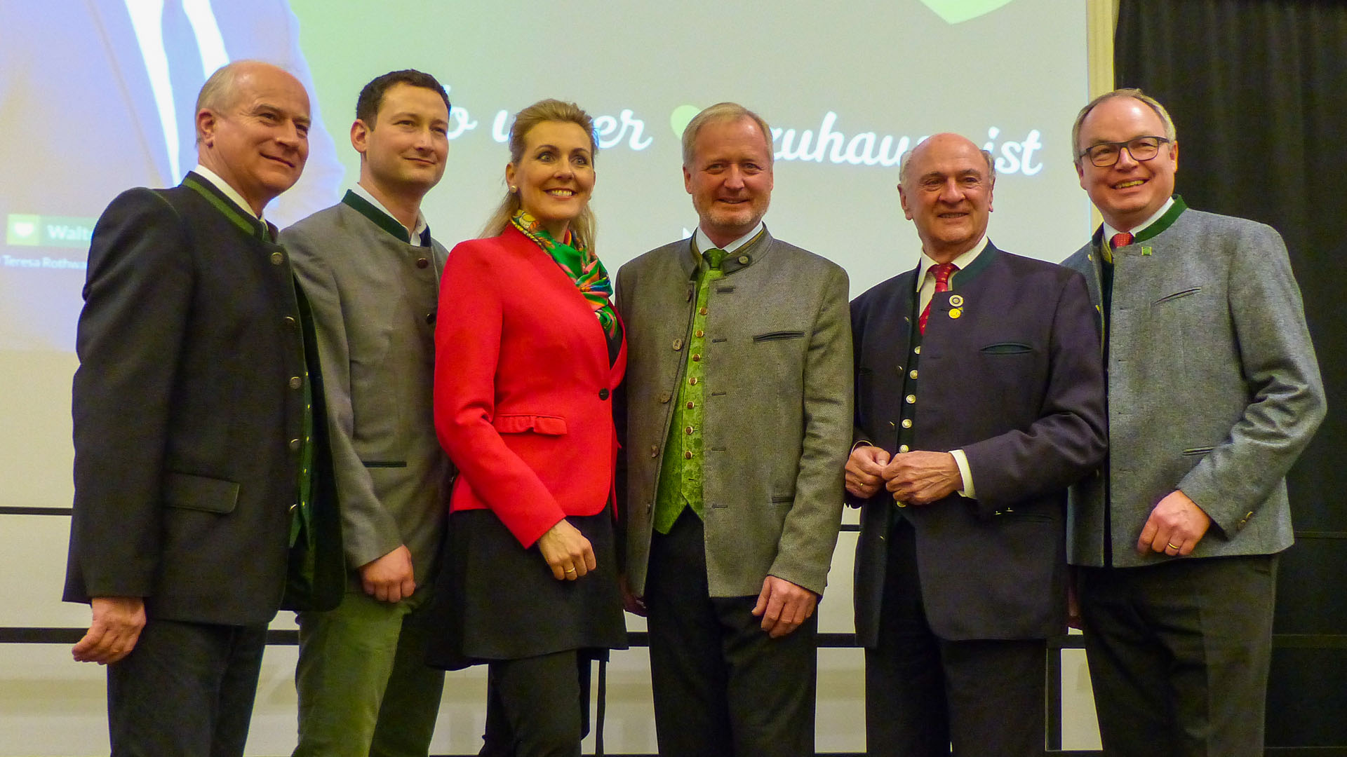 V.l.n.r.: LR Hans Seitinger, BB-Direktor Paul Nemecek, BM Christine Aschbacher, Walter Schweighofer, LH a.D. Erwin Pröll, LH-Stv. Stephan Pernkopf – Foto: mariazell.at