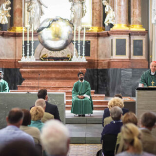 Heilige Messe mit Kardinal Schönborn - Foto: Anna Scherfler