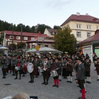 Sternmarsch am Hauptplatz - Foto: Mariazell Online