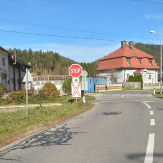 Eisenbahnkreuzung der Erlaufseestraße - Foto: Mariazell Online
