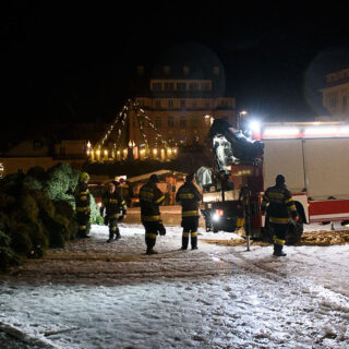 Christbaum am Mariazell Hauptplatz - Sturmschaden - Foto: Josef Kuss