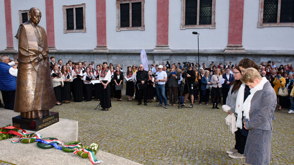 Enthüllung der Mindszenty-Statue in Mariazell - Foto: Josef Kuss