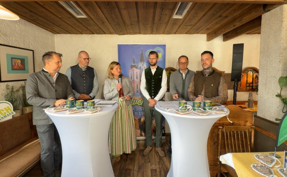 Michael Feiertag (Steiermark-Tourismus), Nino Contini (Obmann TVB Hochsteiermark), Ute Gurdet (GF TVB Hochsteiermark), Andreas Schweiger (Veranstalter), Johann Kleinhofer (GF Mariazeller Bürgeralpe), Cajetan Arzberger (Arzberger GmbH&CoKG)  - Foto: Screenshot Livestream Pressekonferenz