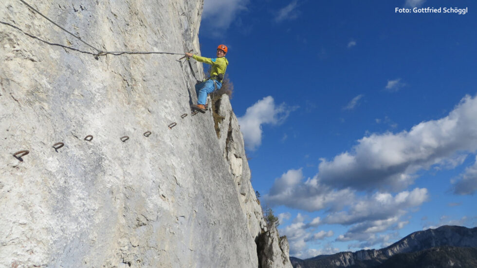 "Kirchbogen Steig" vor dem Bluadig'n Eck - Foto: Gottfried Schöggl
