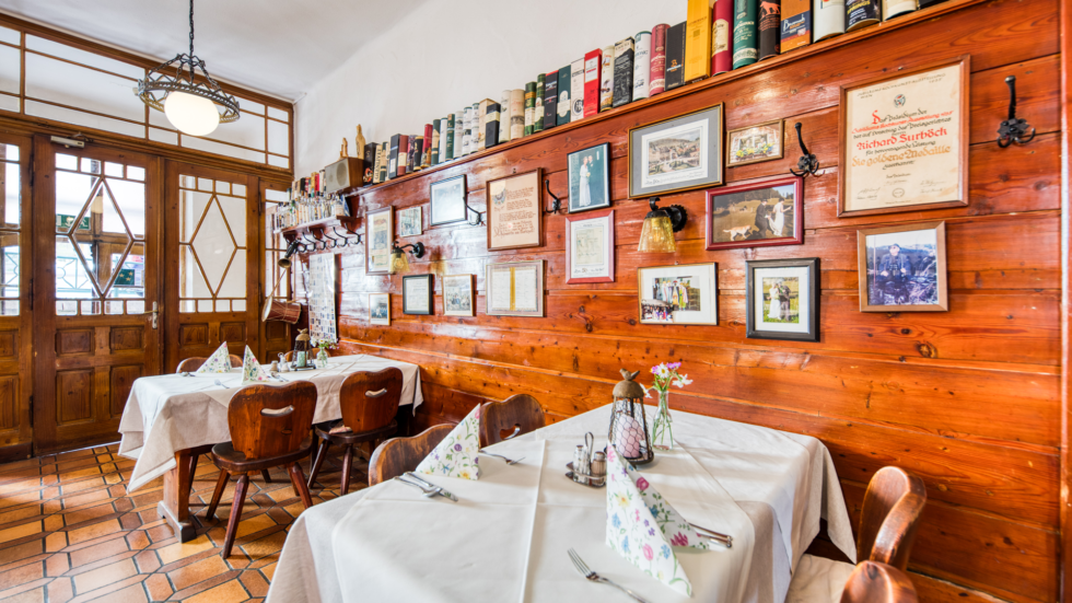 Das Herzstück und der Ursprung des Hauses (Gaststube) - Foto: Hotel Drei Hasen