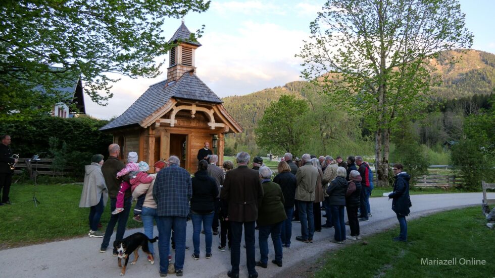 Maiandacht beim Naglhof im Halltal - Foto: Mariazell Online