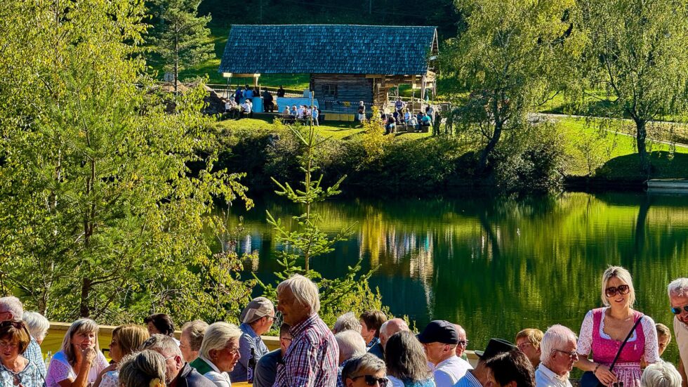 21. Musikanten- und Weisenbläsertreffen am Hubertussee - Foto: Ing. Franz Peter Stadler